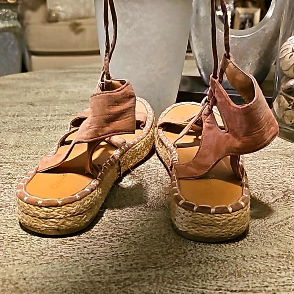 Blush/Pink lace up sandles